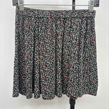 American Eagle Women's 2 Black Floral Skirt