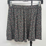 American Eagle Women's 2 Black Floral Skirt