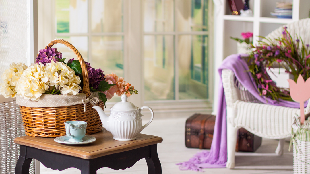 The Difference Between Thrift Stores and Consignment Stores Gild the Lily