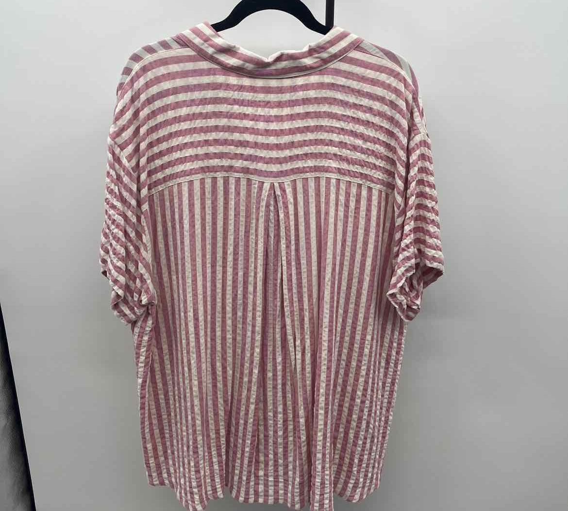 Jane & Dilancey Women's Size 1X Mauve Stripe Short Sleeve Shirt