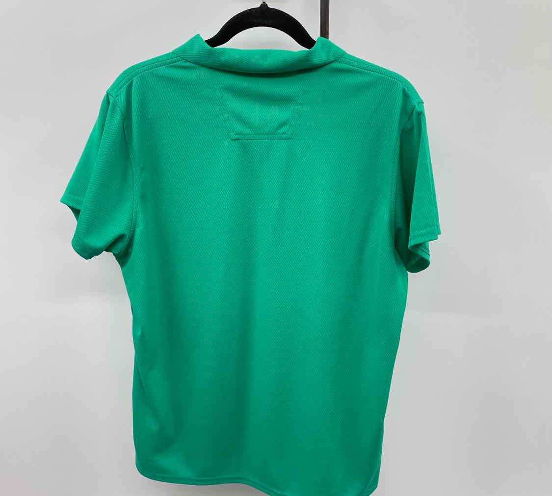 Antigua Women's Size XL Green Textured Short Sleeve Shirt