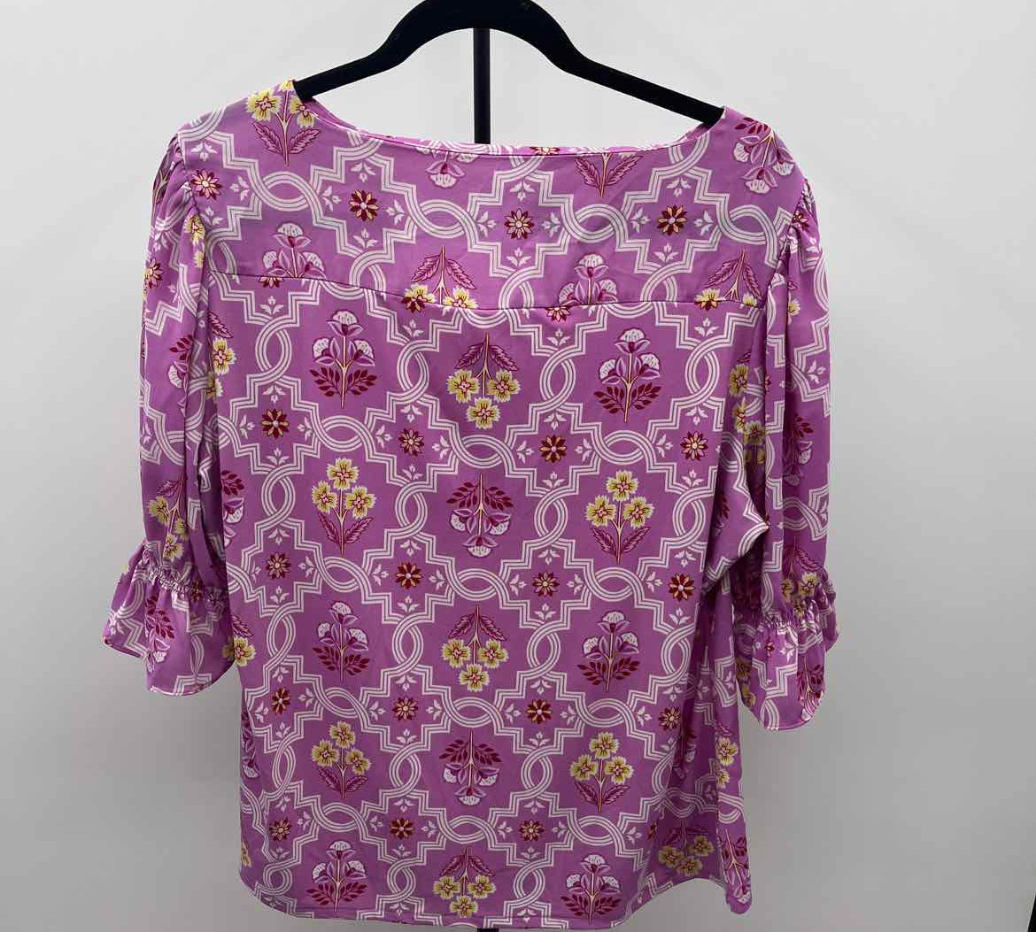 Ann Taylor Women's Size L Lavender Floral Short Sleeve Shirt