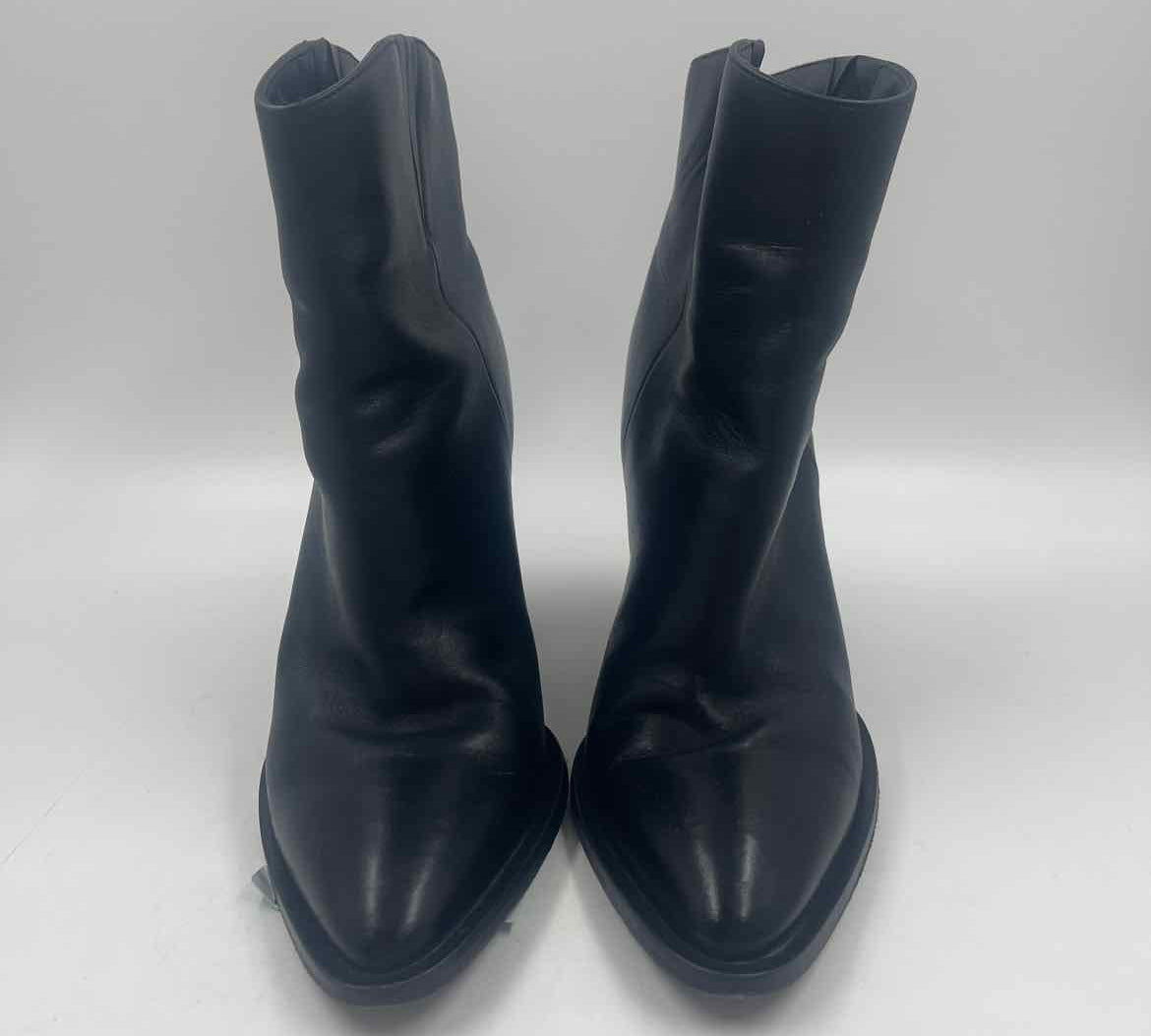 Vince Women's Shoe Size 7.5 Black Solid Boots