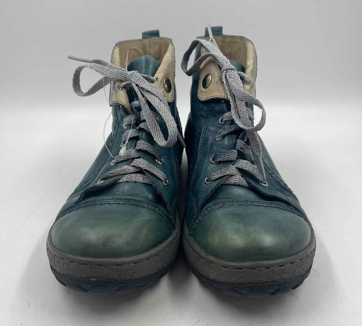 V-Italia Women's Shoe Size 8 Teal Solid Boots