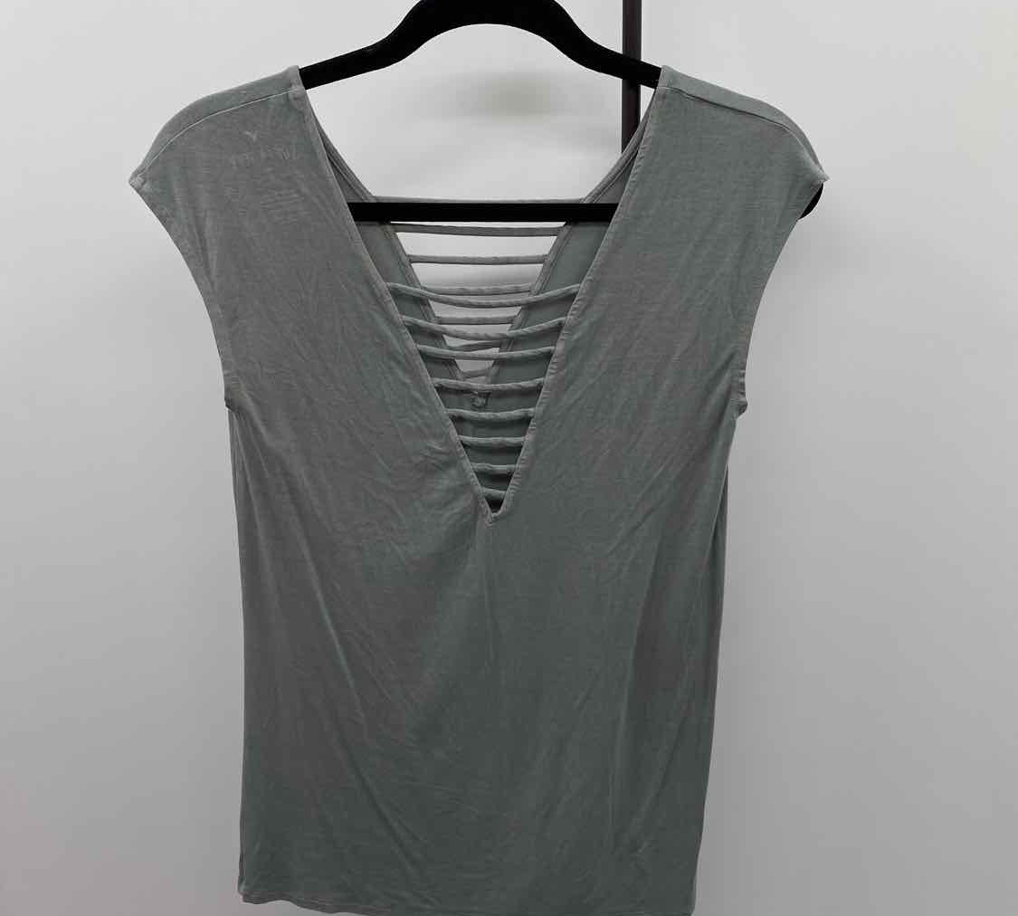 American Eagle Junior's Size XS Green Solid Sleeveless Shirt