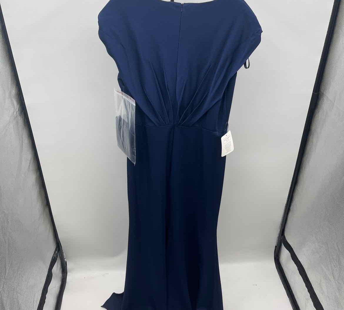 Marsoni Women's Size 12 Navy Solid Gown/Evening Wear
