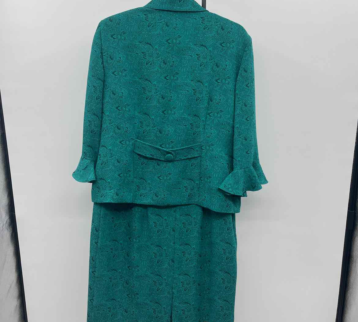 Coldwater Creek Women's Size 12 Green Flag Dress Set