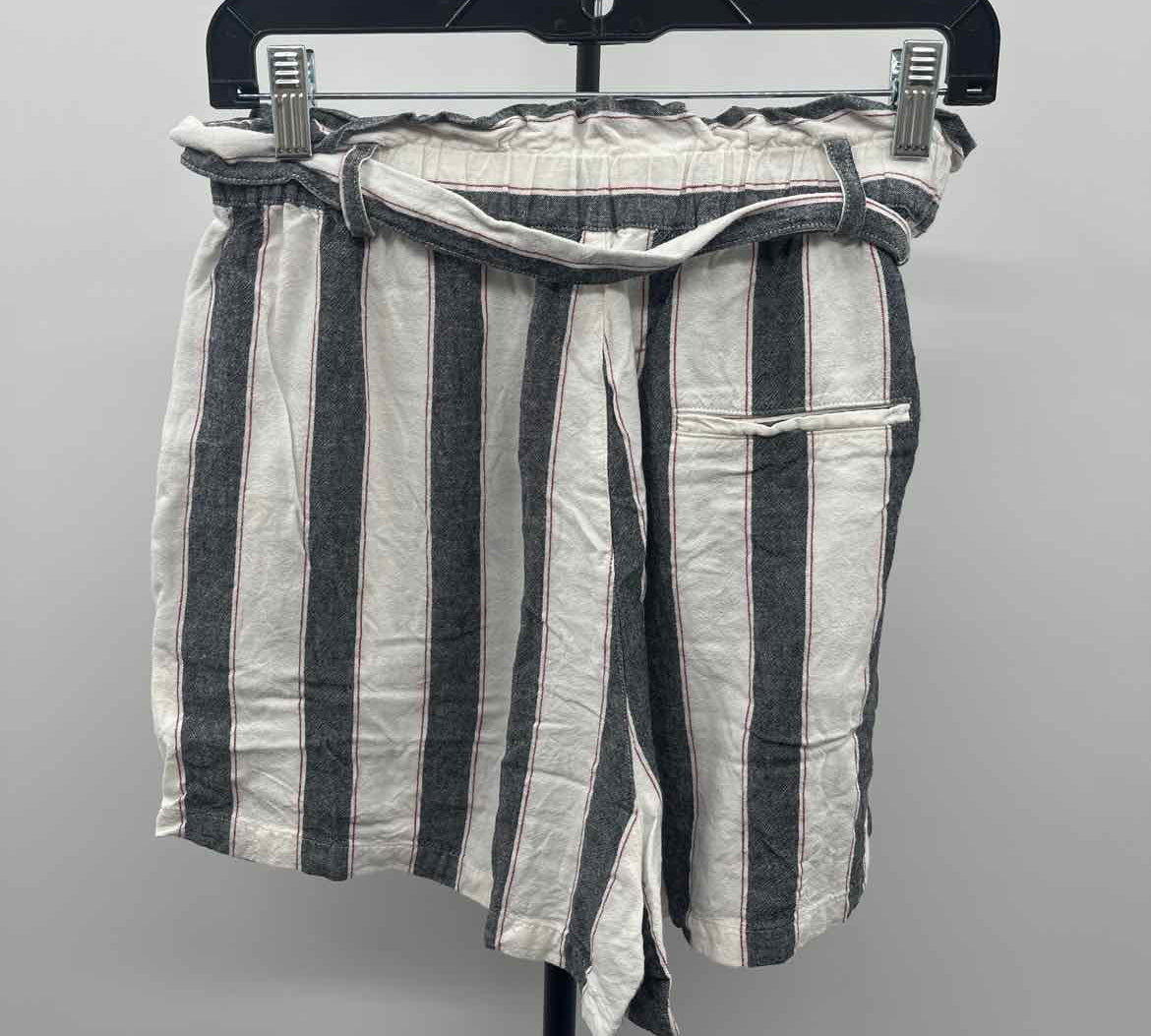 Velvet Heart Women's Size 10 Black Stripe Shorts