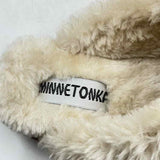 Minnetonka Women's Shoe Size 8 Tan Solid Slippers