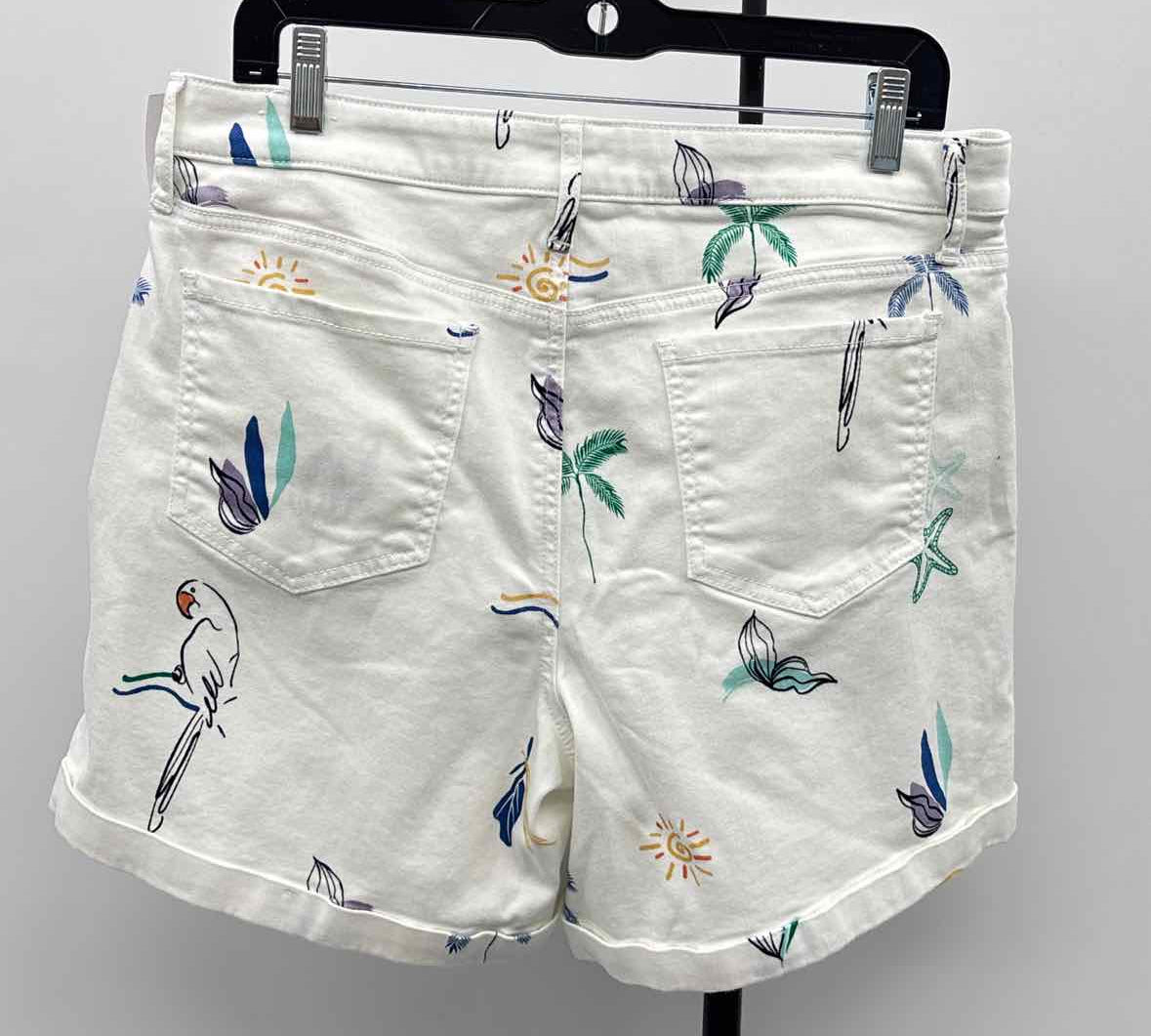 Chico's Women's Size 12 White Multi-Pattern Shorts