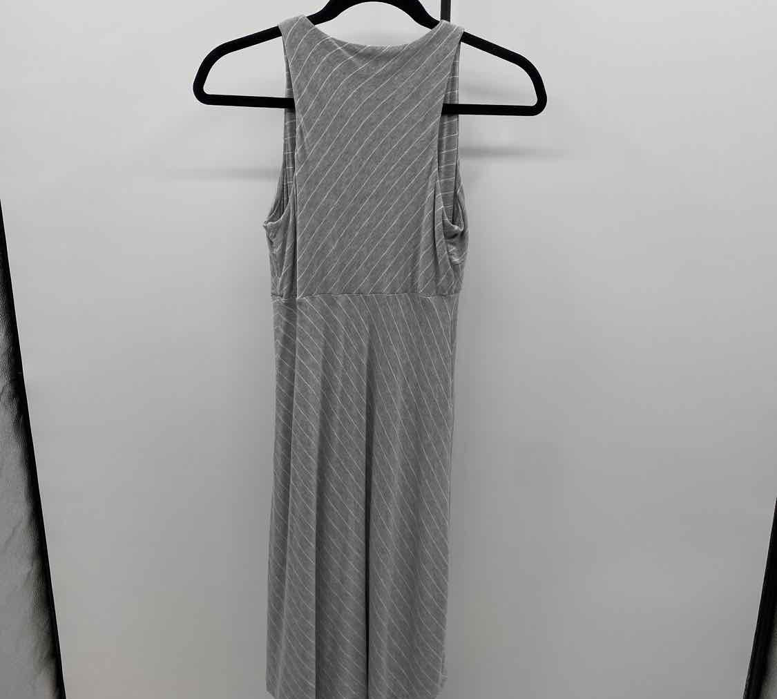 Athleta Women's Size 2 Gray Stripe Dress