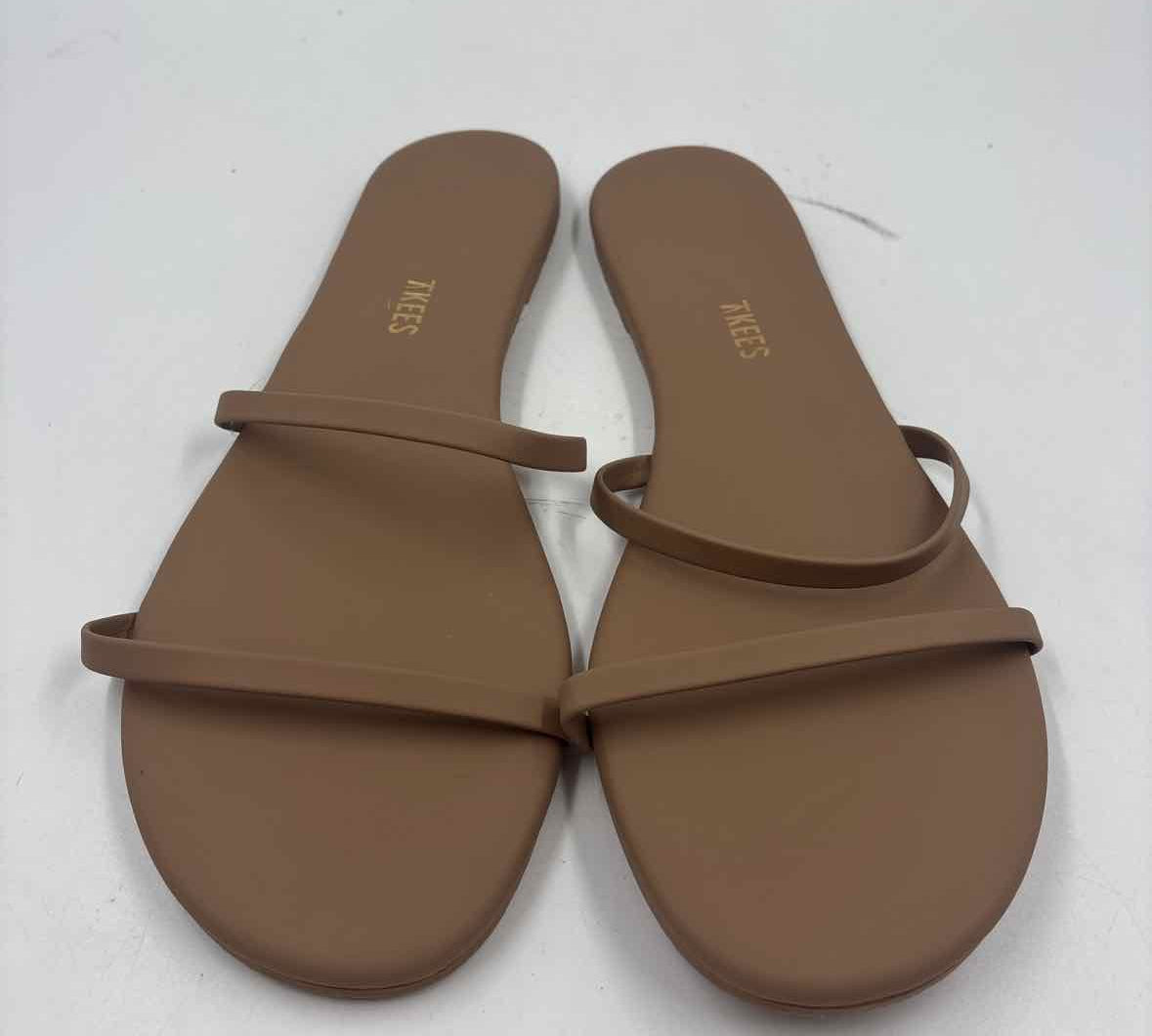 Tkees Women's Shoe Size 11 Tan Solid Sandals