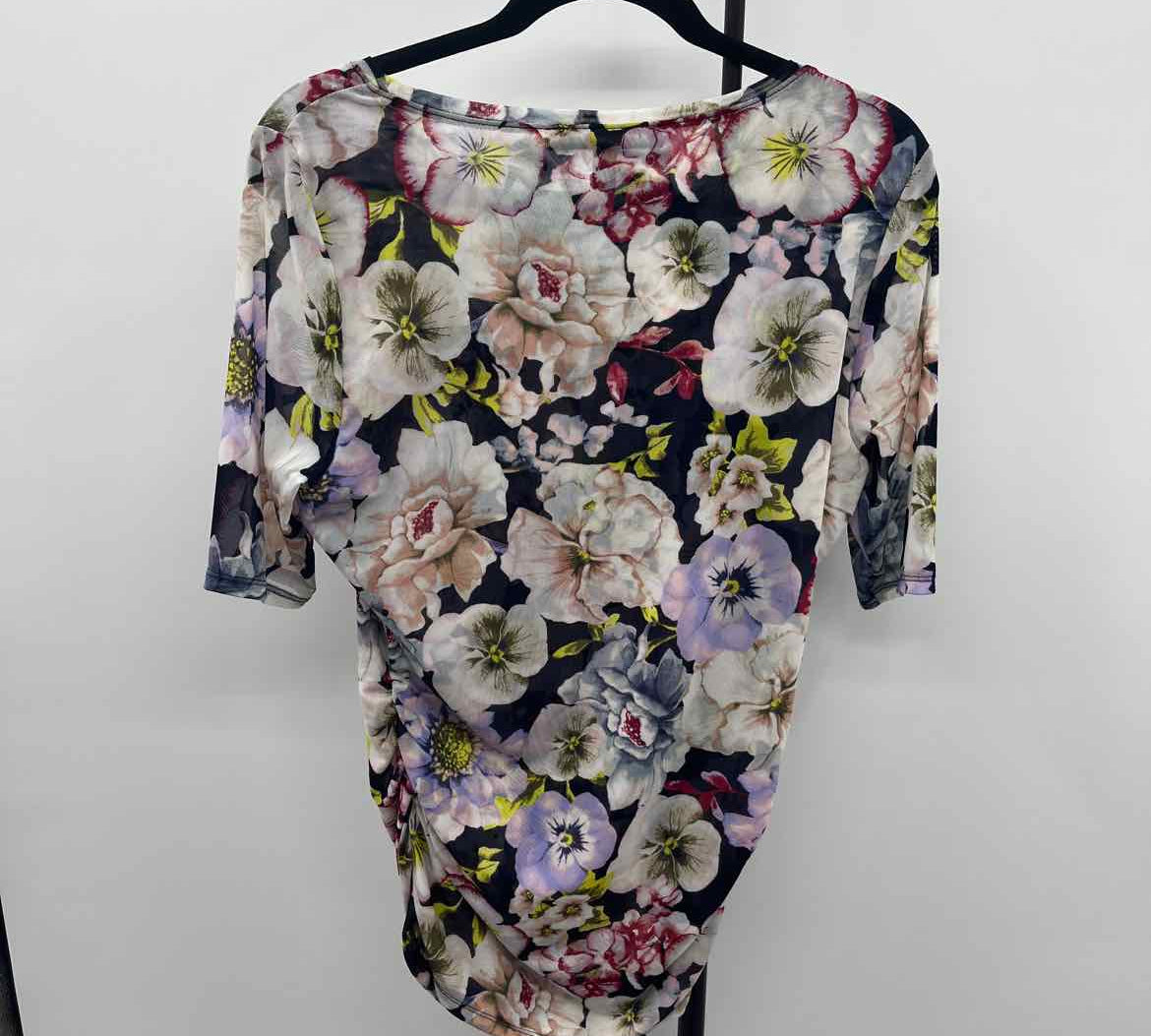 White House Black Market Women's Size M Multi-Color Floral Short Sleeve Shirt