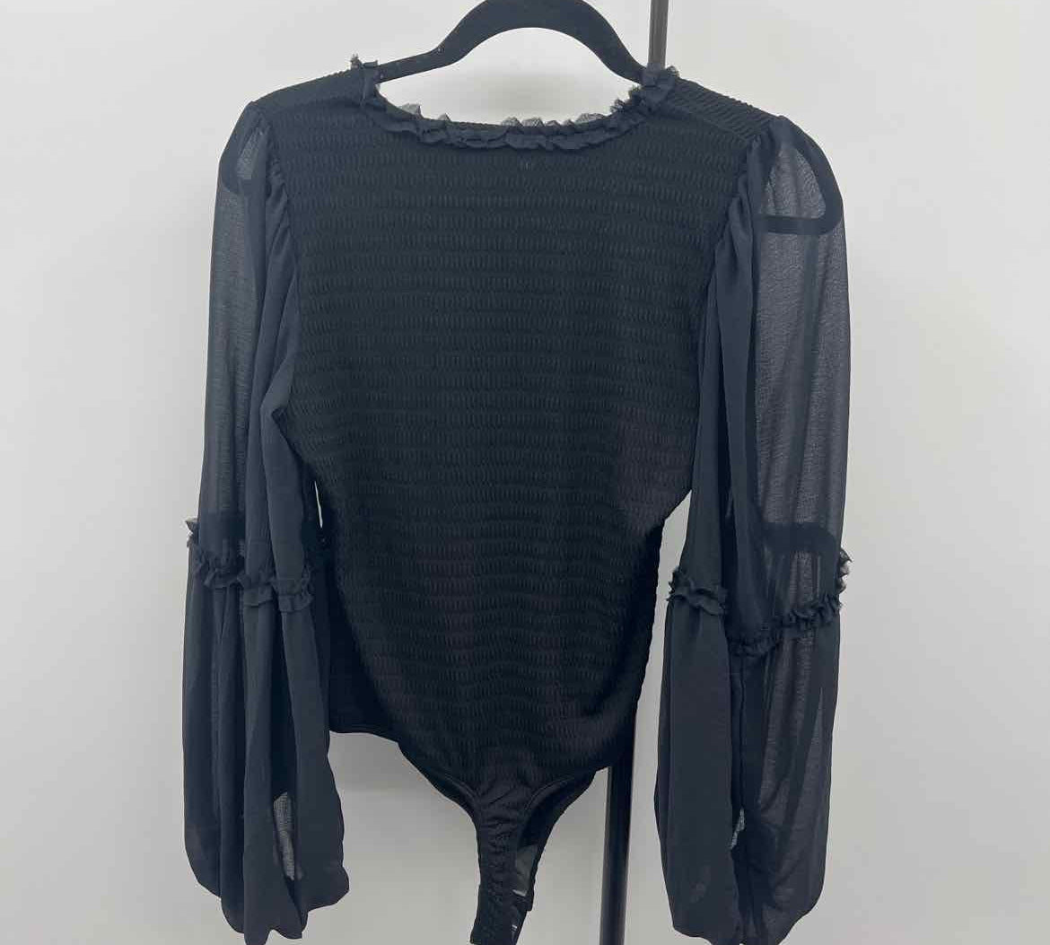 Anthropologie Junior's Size M Black Textured Long Sleeve Shirt