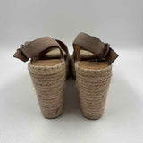 Marc Fisher Women's Shoe Size 8.5 Tan dotted Sandals