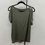 Cable & Gauge Women's Size L Green Embroidered Short Sleeve Shirt