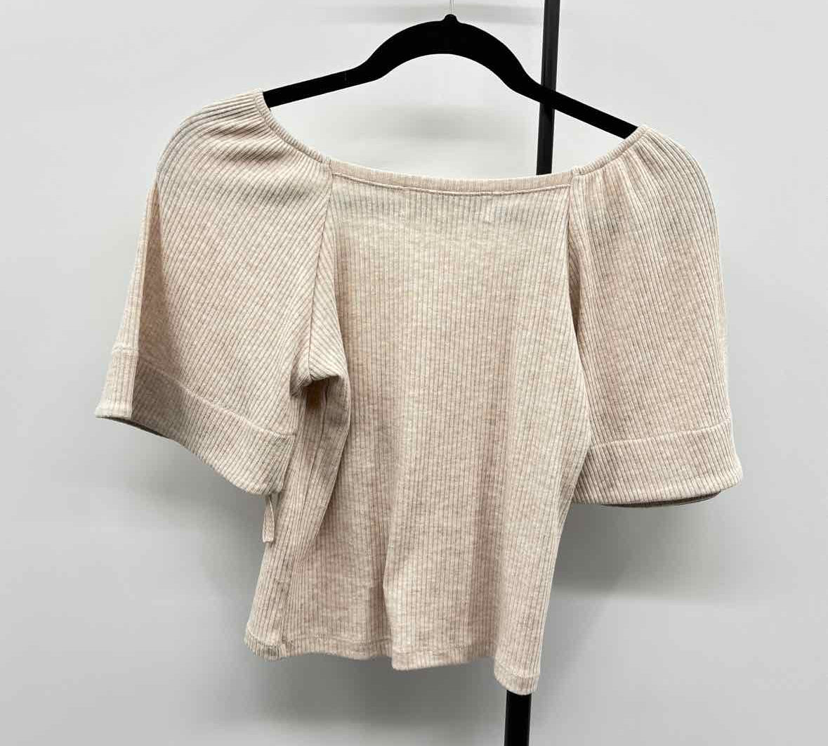 Vintage Havana Women's Size M Beige Ribbed Short Sleeve Shirt