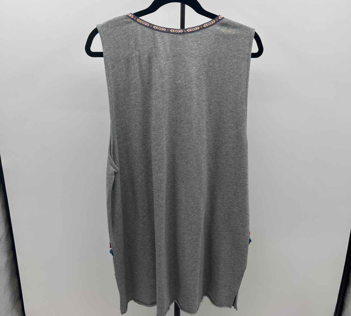 Hayden Women's Size 2X Gray Textured Sleeveless Shirt