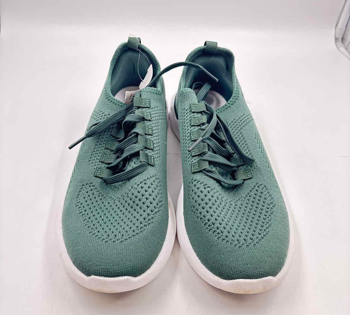 Fabletics Women's Shoe Size 10 Green Textured Sneakers