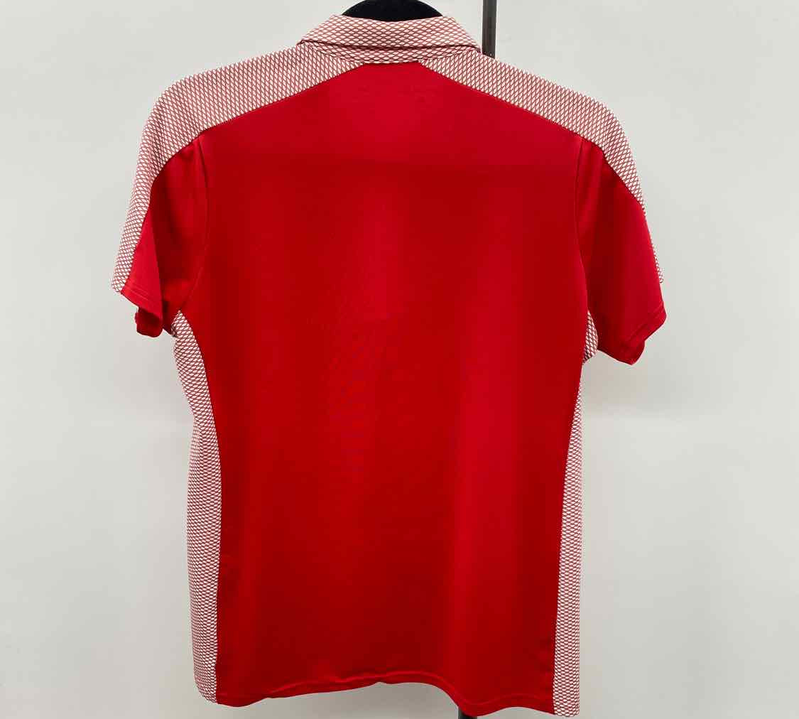 Antigua Women's Size M Red Textured Short Sleeve Shirt