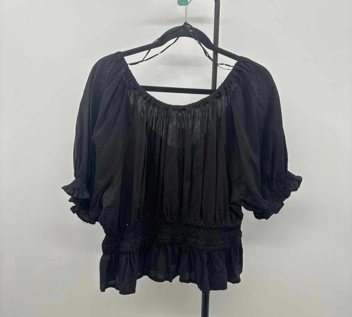 Old Navy Junior's Size 3X Black Solid Short Sleeve Shirt