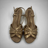 Hush Puppies Women's Shoe Size 8 Gold Shimmer Sandals