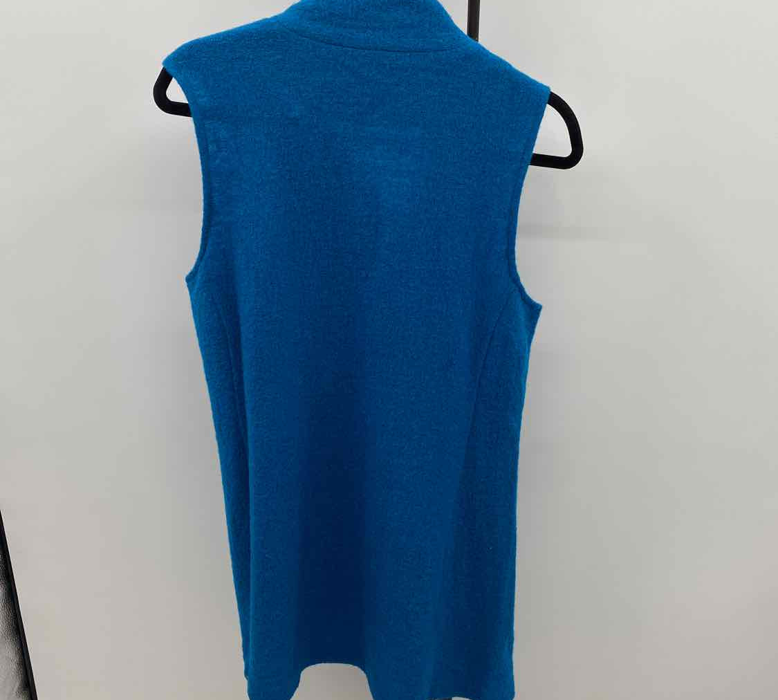 Chico's Women's Size M Turquoise Textured Vest