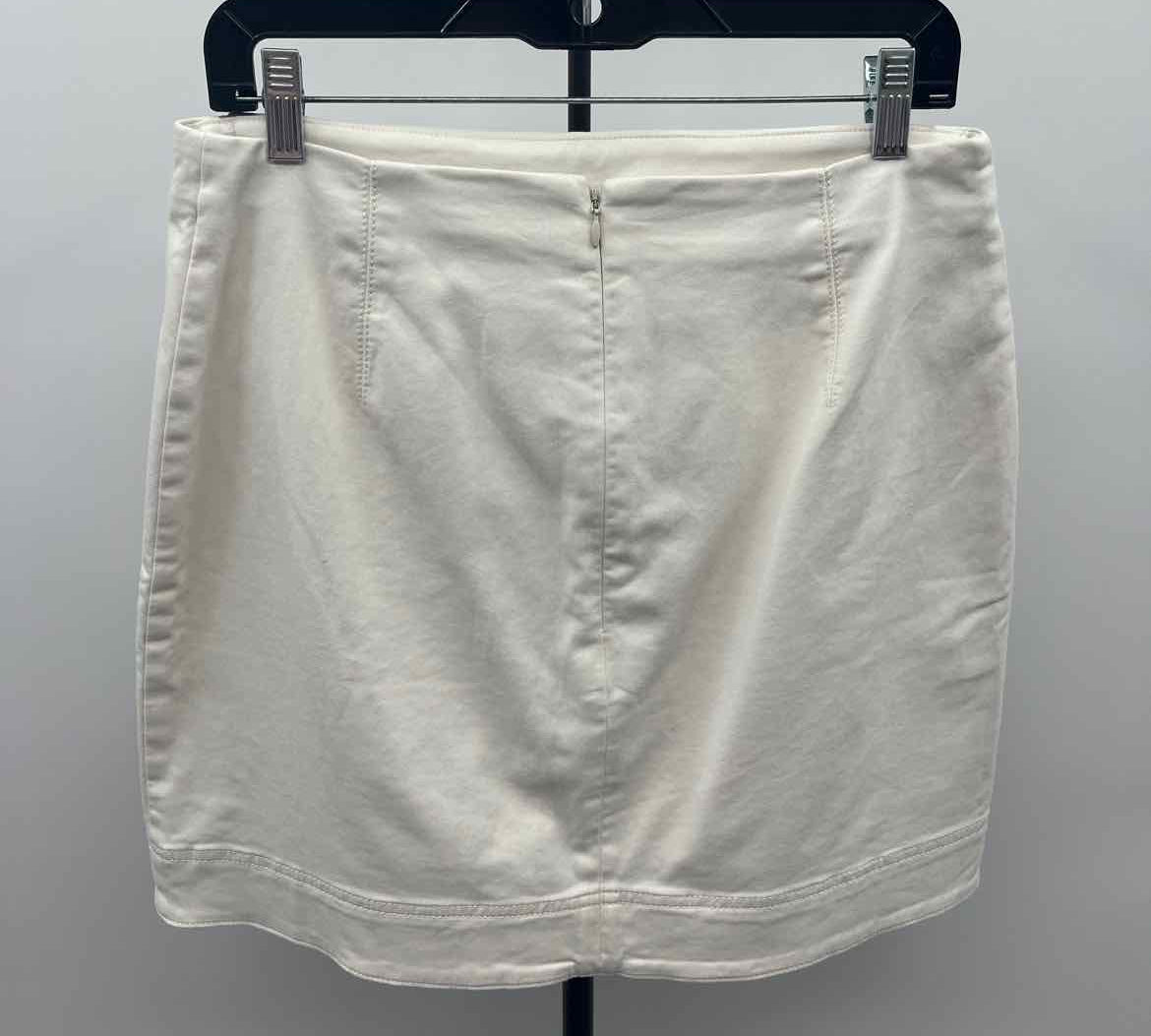Ann Taylor Women's Size 8 White Solid Skirt