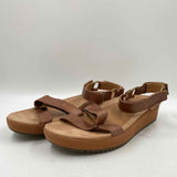 vionic Women's Shoe Size 10 Brown Soccer Sandals