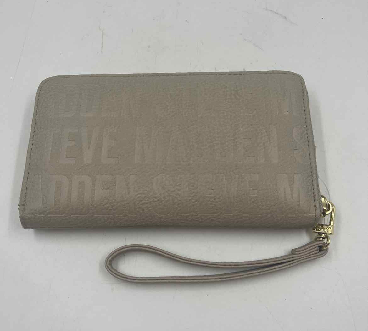 Steve Madden Women's Beige embossed Wallet