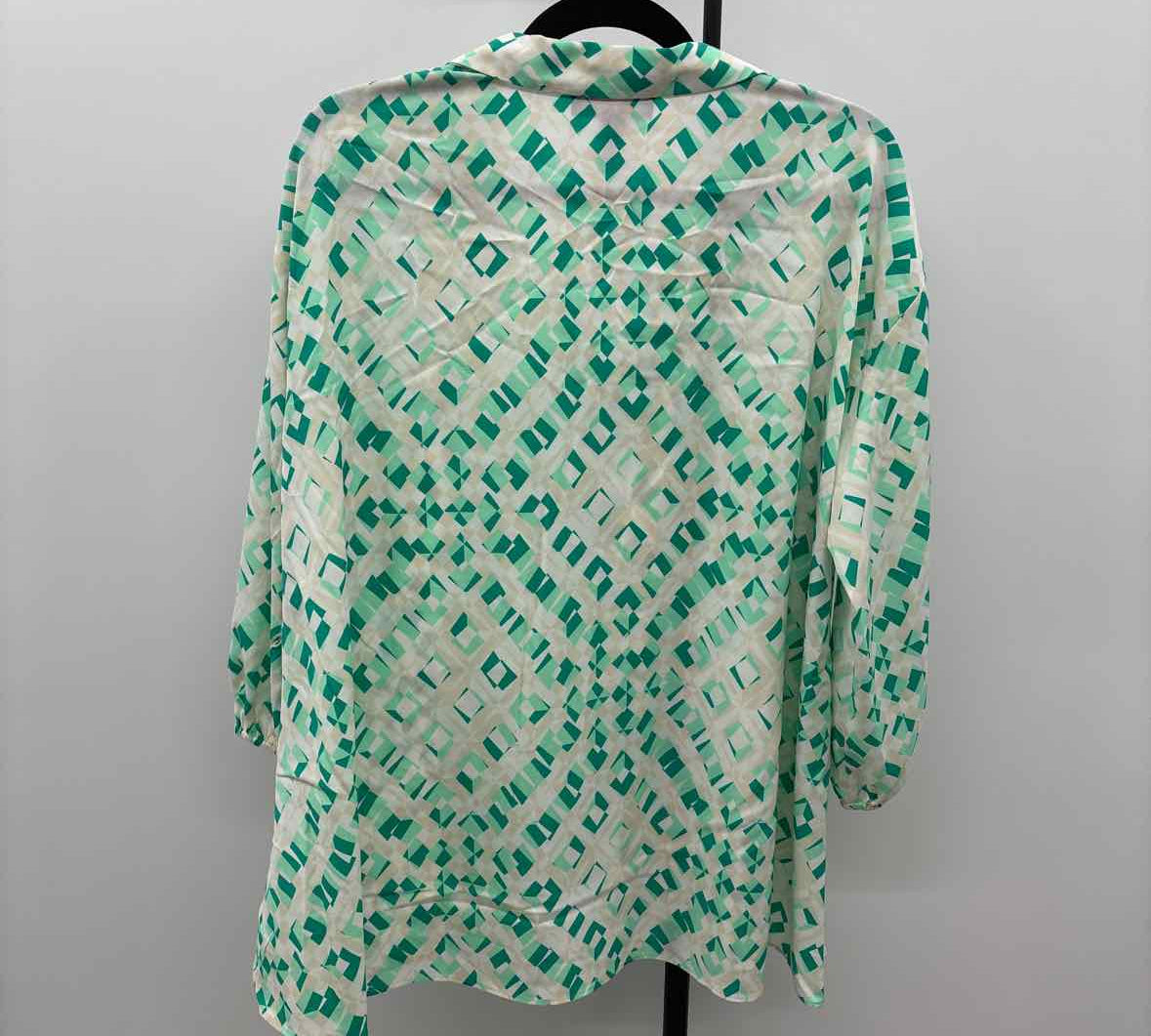 C wonder Women's Size M Green Squares Long Sleeve Shirt