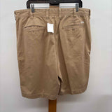 Izod Men's Size 40 Tan Solid Shorts