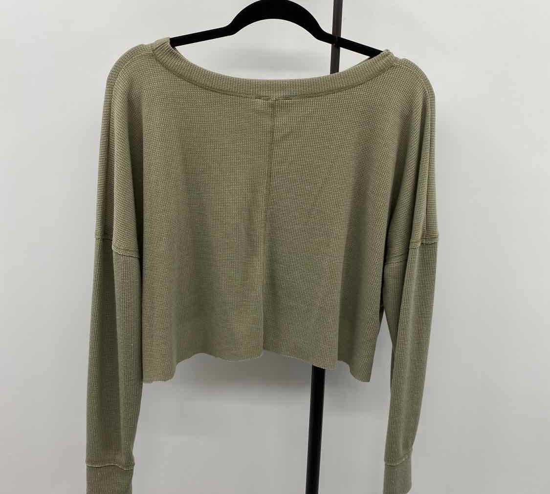 Altar'd State Junior's Size XS Olive Textured Long Sleeve Shirt