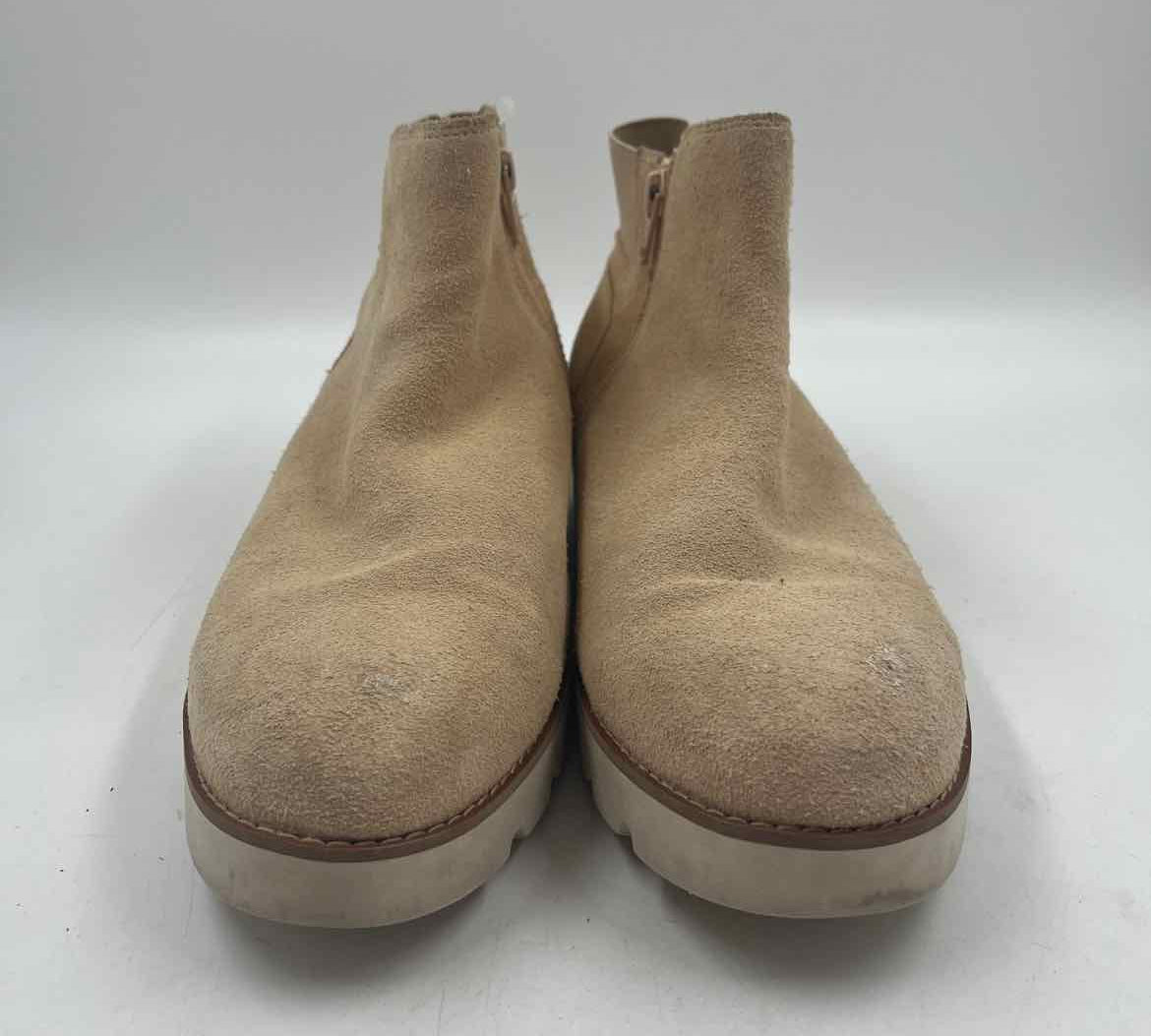 vionic Women's Shoe Size 8.5 Beige Solid Boots
