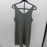 Athleta Women's Size 14P Olive Solid Dress
