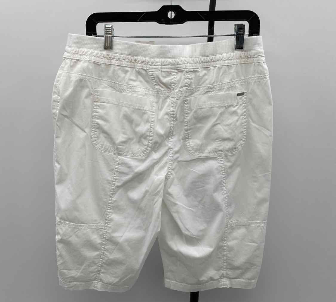Chico's Women's Size 6 White Solid Shorts