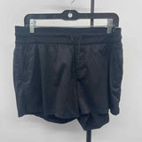 The North Face Women's Size 14 Black Solid Shorts