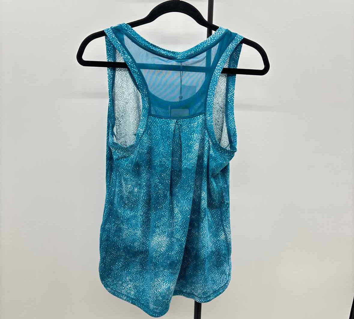 Calia Women's Size L Blue dotted Sleeveless Shirt