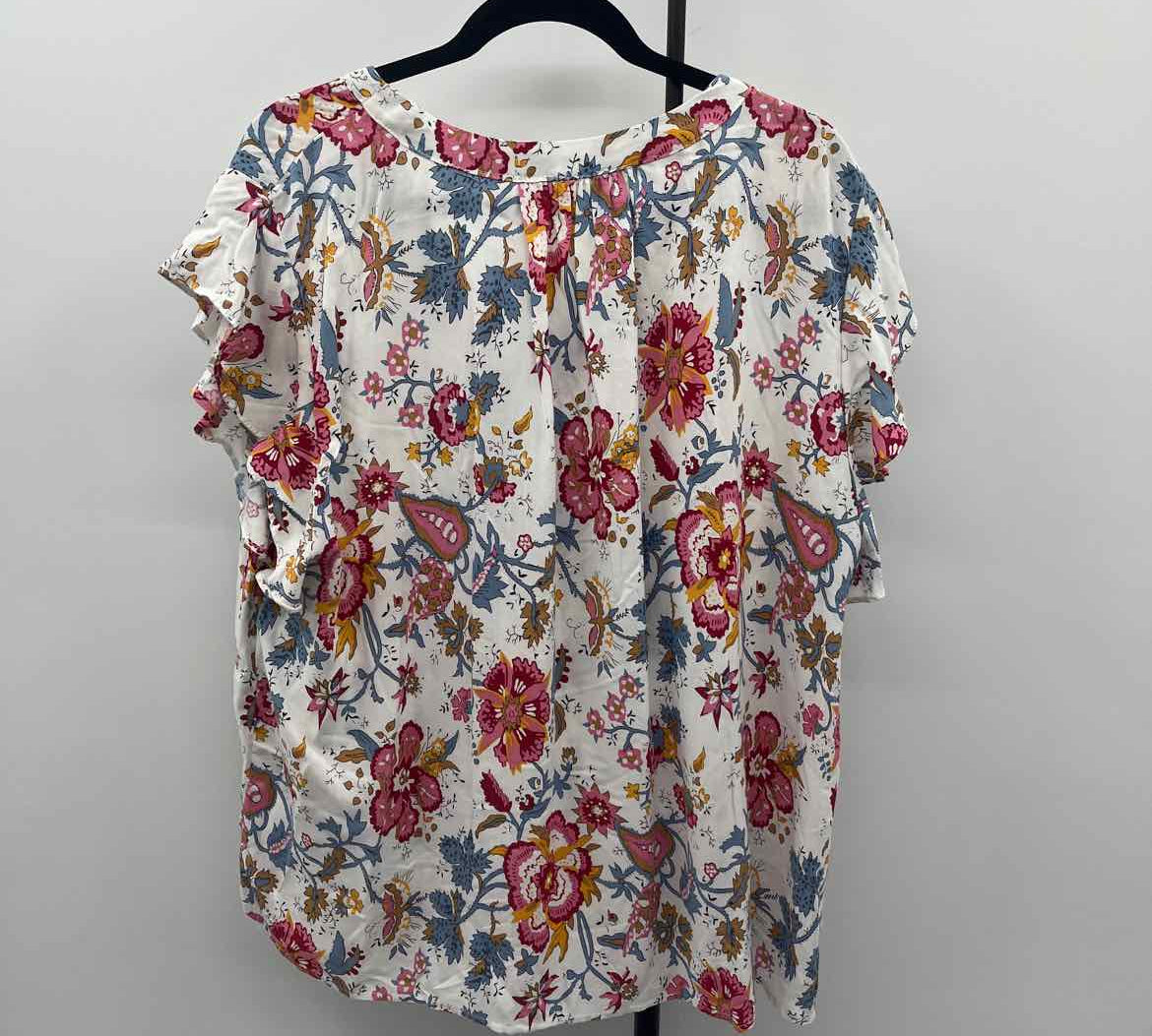 Nicole Miller Women's Size 3X Multi-Color Floral Short Sleeve Shirt