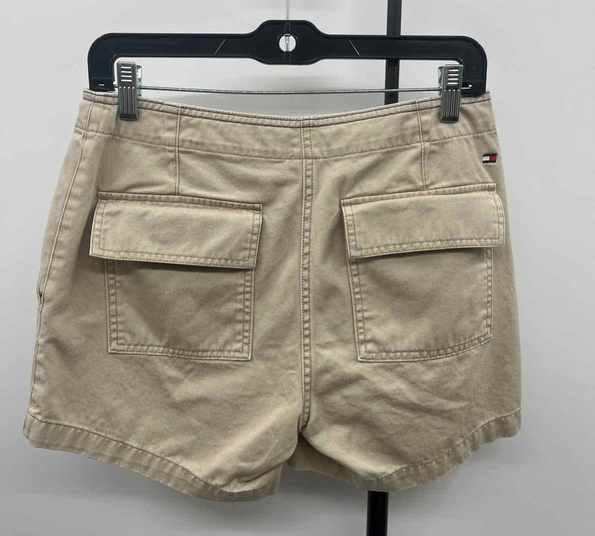 Tommy Hilfiger Women's Size 4 Tan Solid Shorts