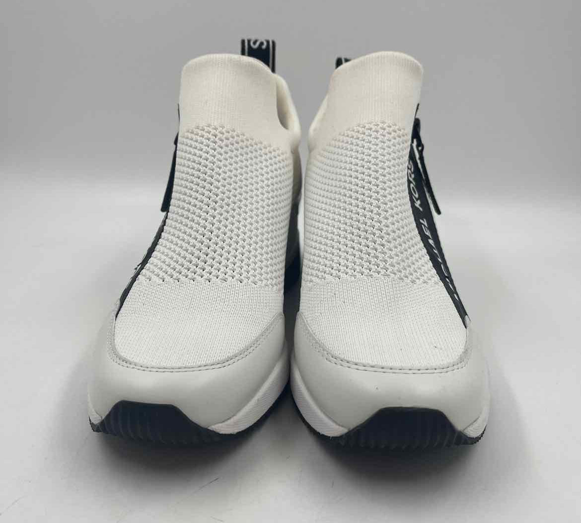 Michael Kors Women's Shoe Size 8 White Textured Sneakers