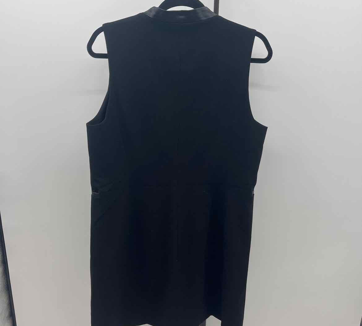 Premise Women's Size 8 Black Solid Vest