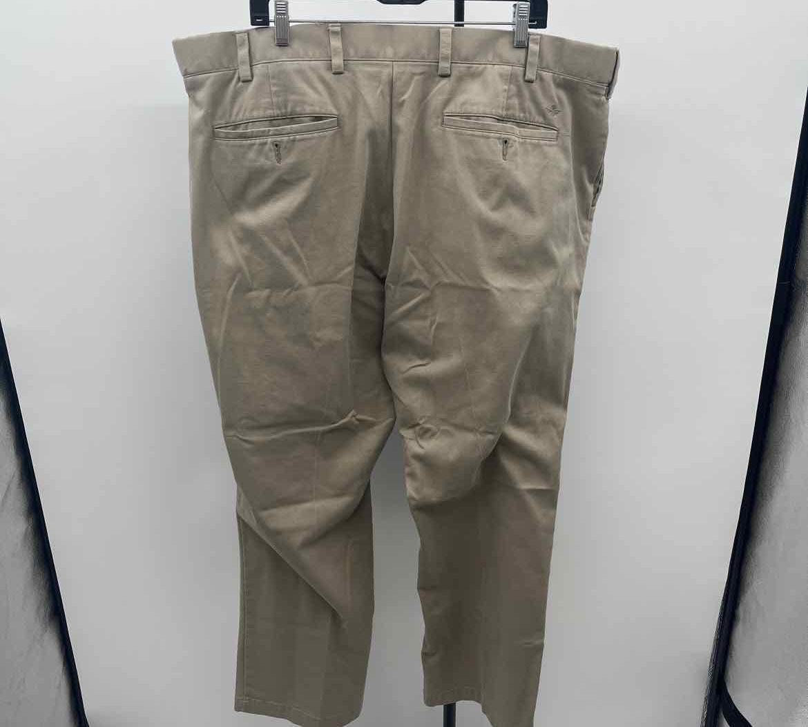 Dockers Men's Size 46 Tan Solid Pants