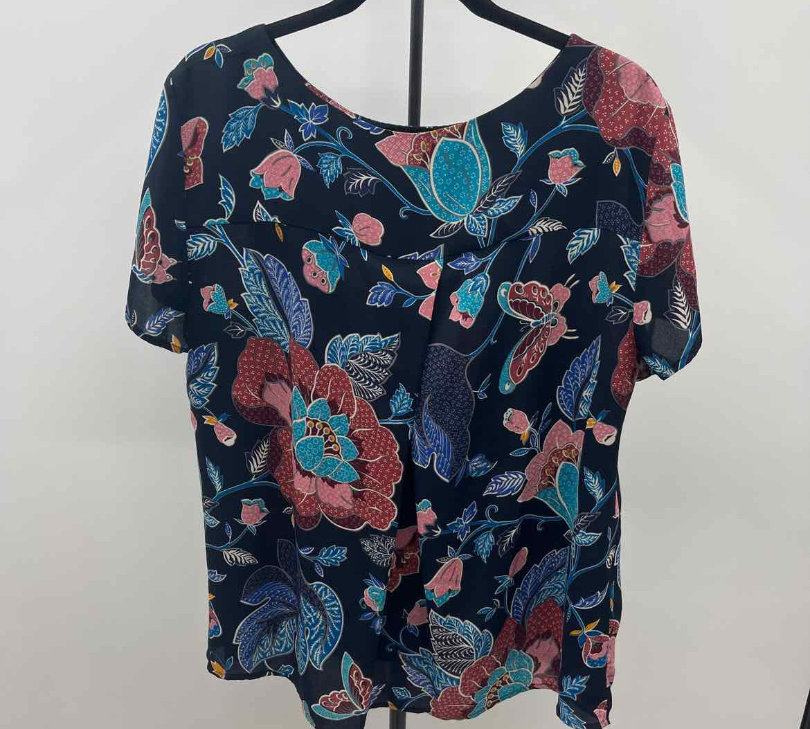 Loft Women's Size XL Navy Floral Short Sleeve Shirt