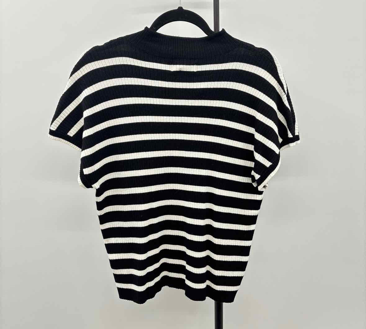 Nine West Women's Size M Black Stripe Short Sleeve Shirt
