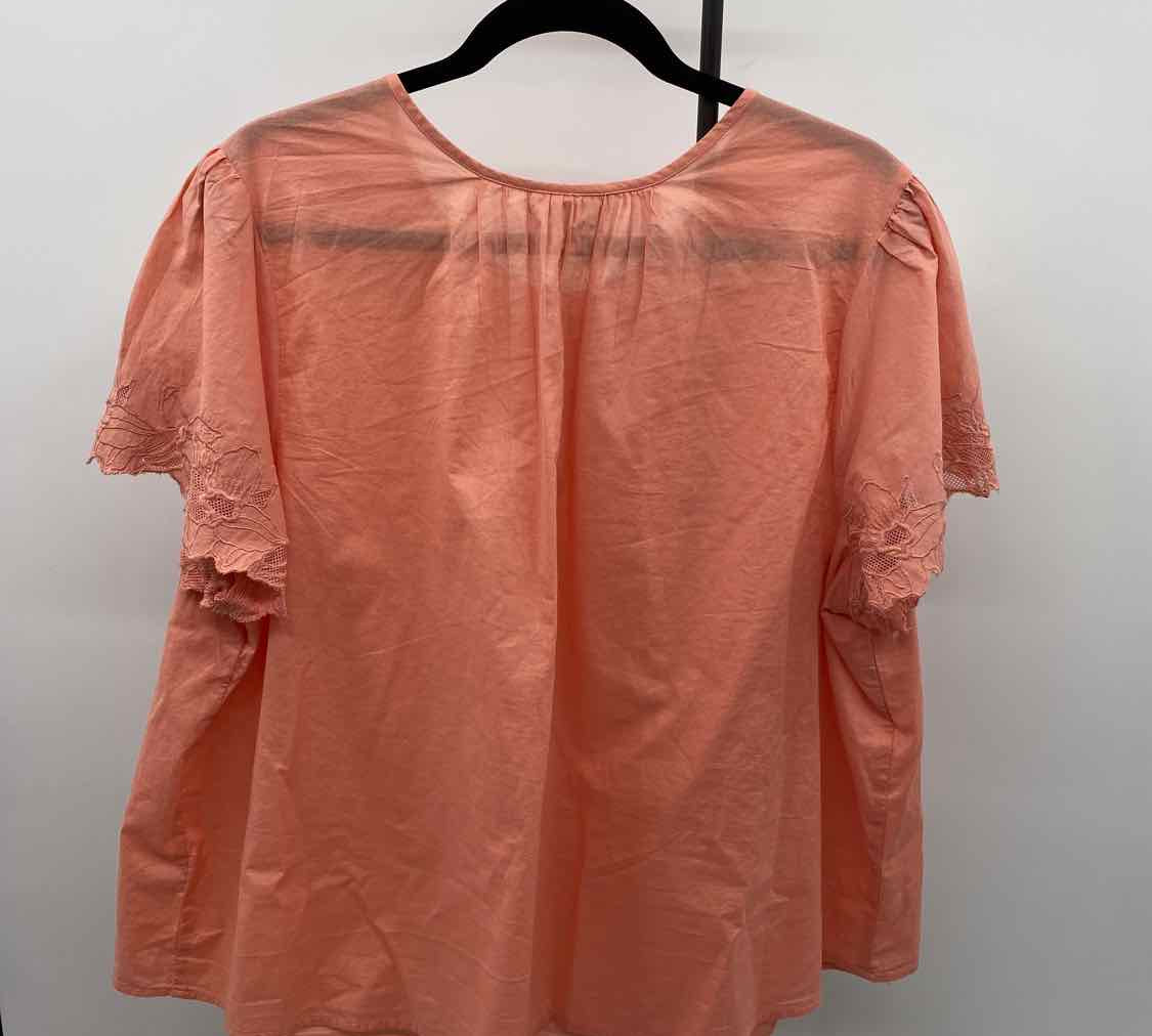 Liz Claiborne Women's Size 2X Peach Floral Short Sleeve Shirt