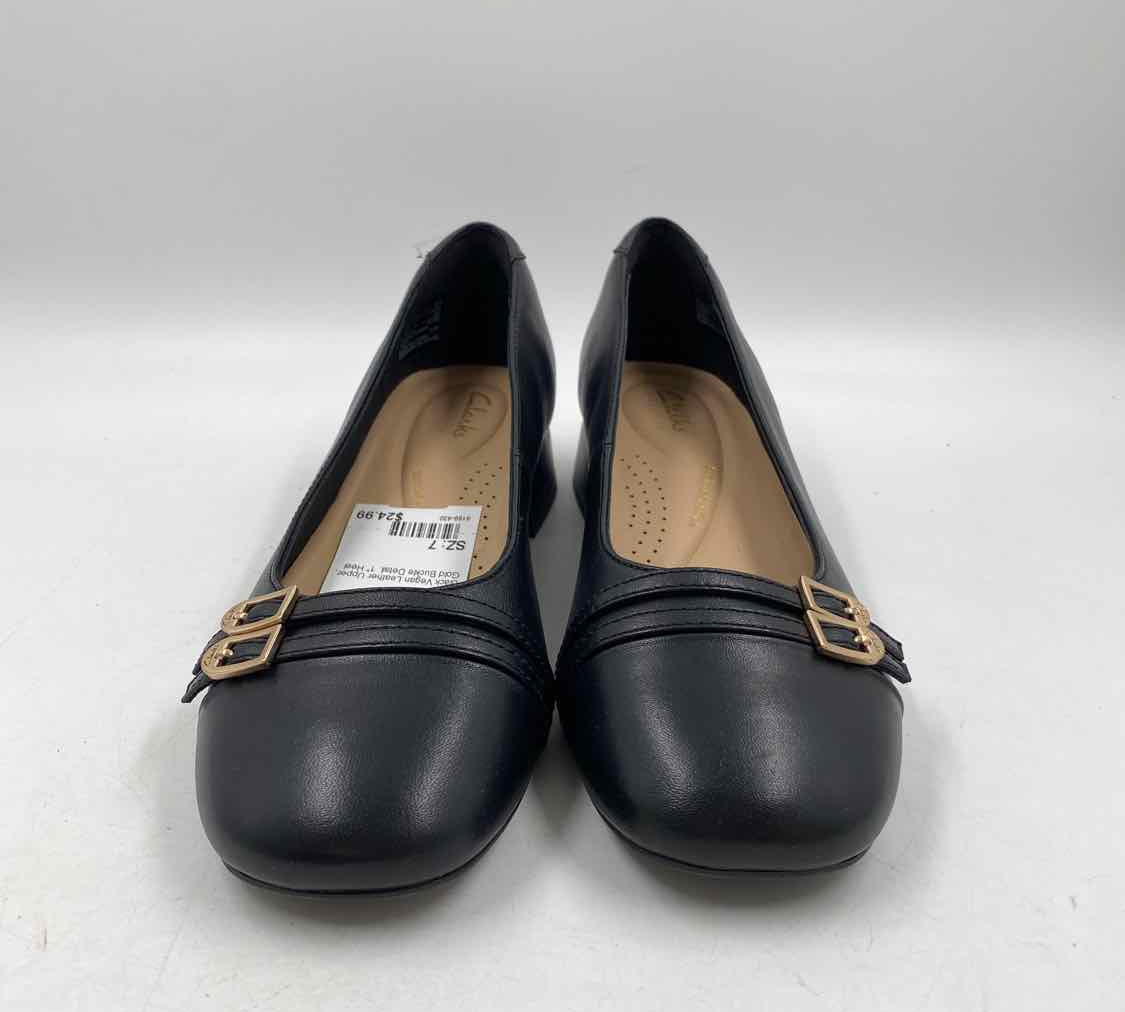 Clarks Women's Shoe Size 7 Black Solid Dress Shoes