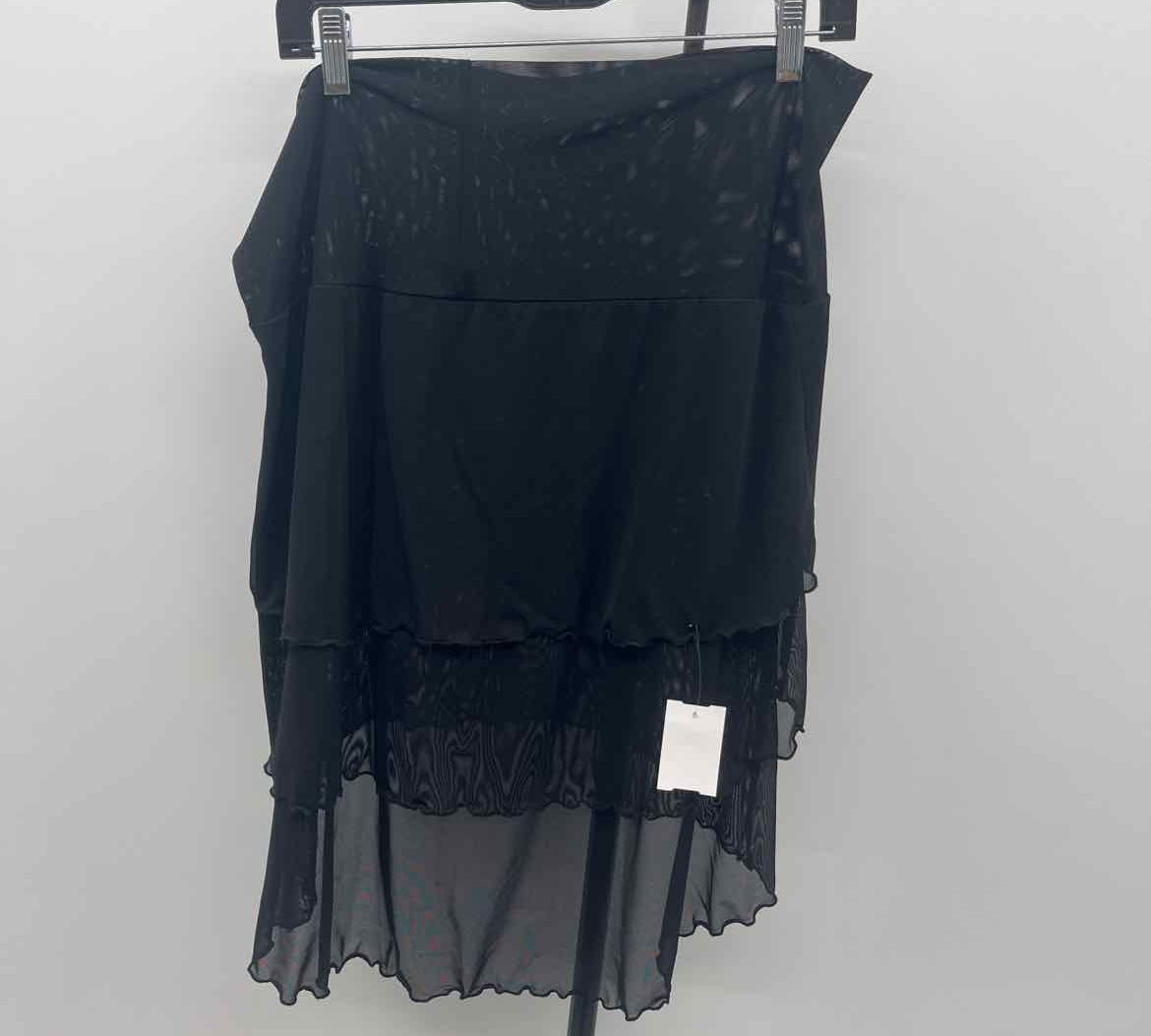 Venus Women's Size 16 Black Solid Coverup