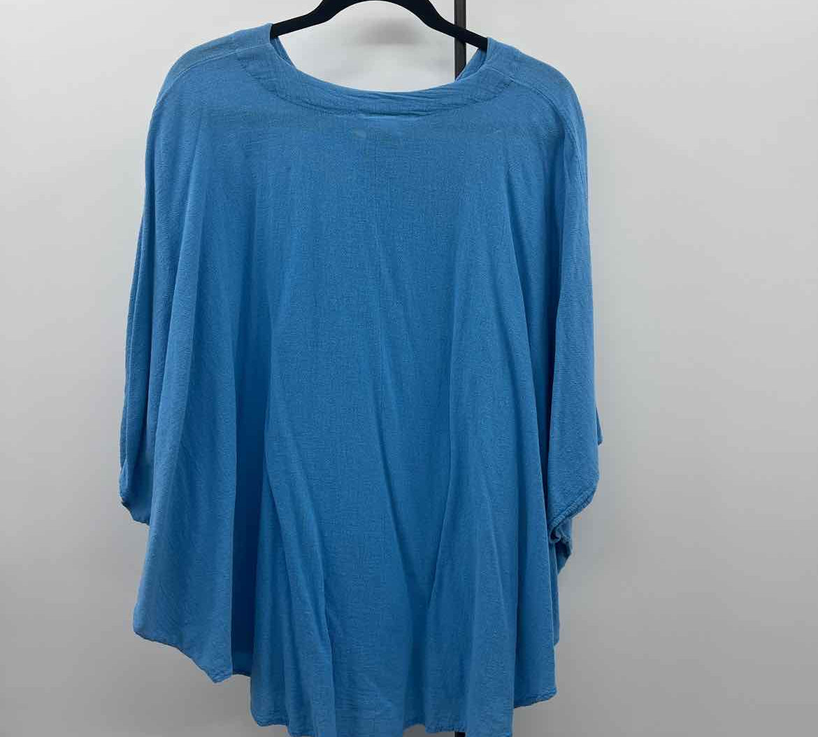 Oh My Gauze Women's Size One Size Blue Textured Short Sleeve Shirt