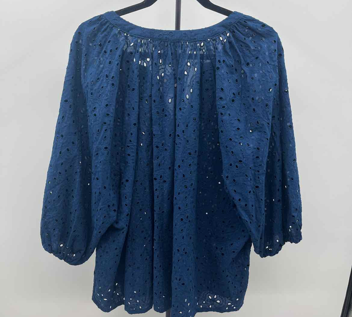 Calypso Women's Size 3X Navy Eyelet Short Sleeve Shirt